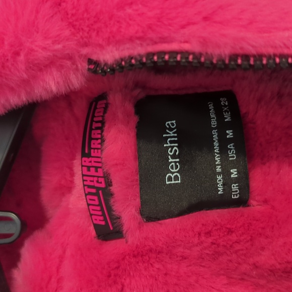 Cropped fuzzy jacket - Picture 2 of 3